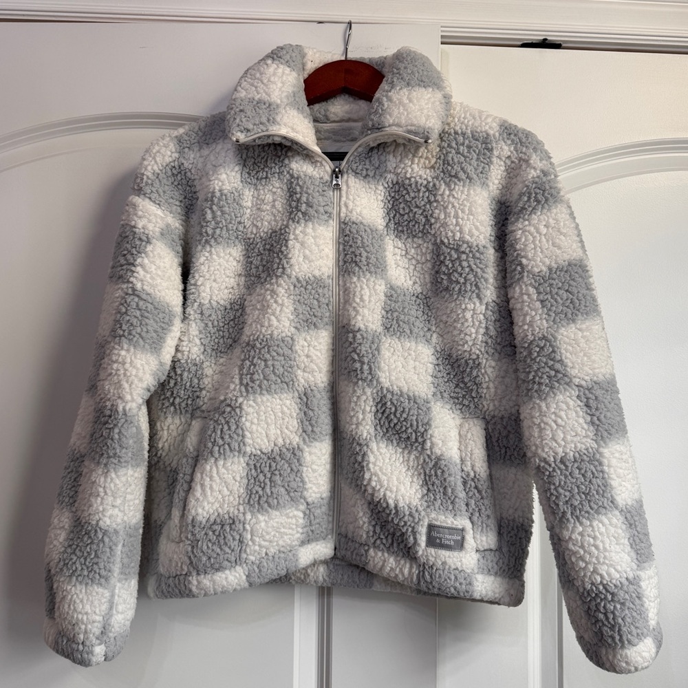 Abercrombie & Fitch Gray/White Sherpa Jacket. Kids 15/16 (Women’s Small)
